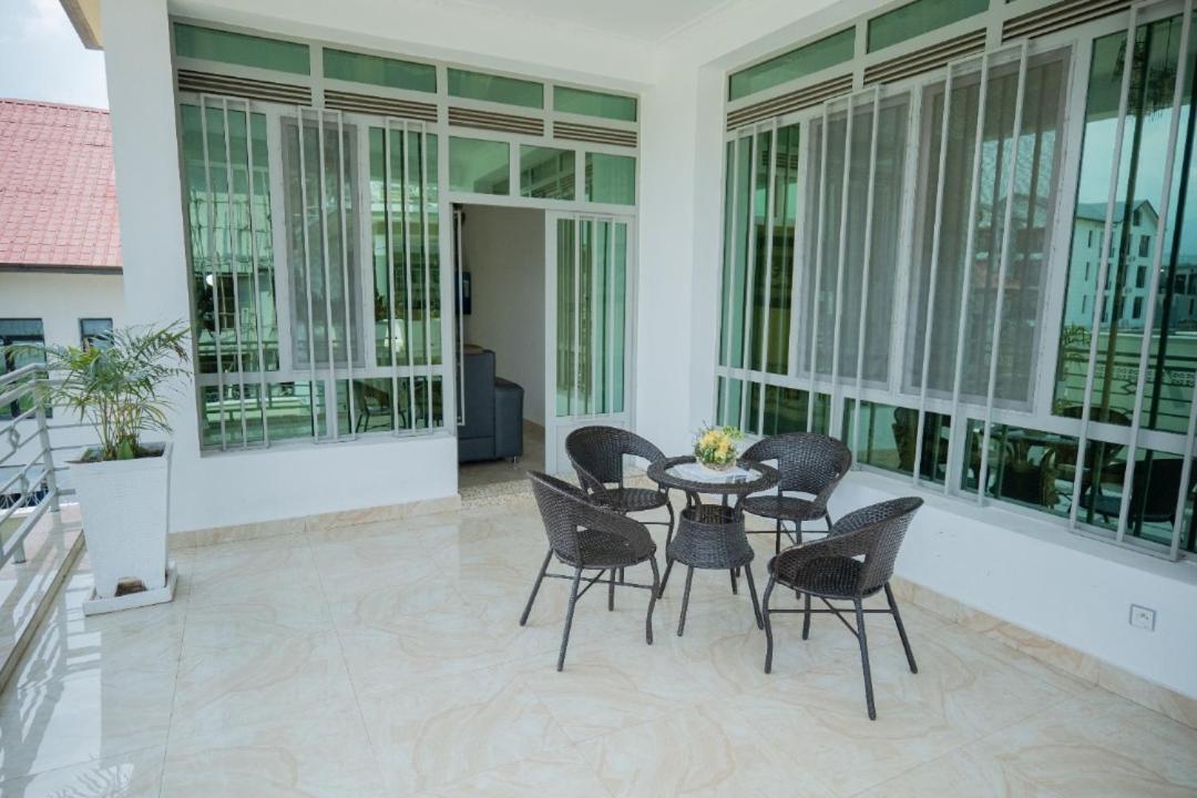 The City Block Apartment ブジュンブラ エクステリア 写真